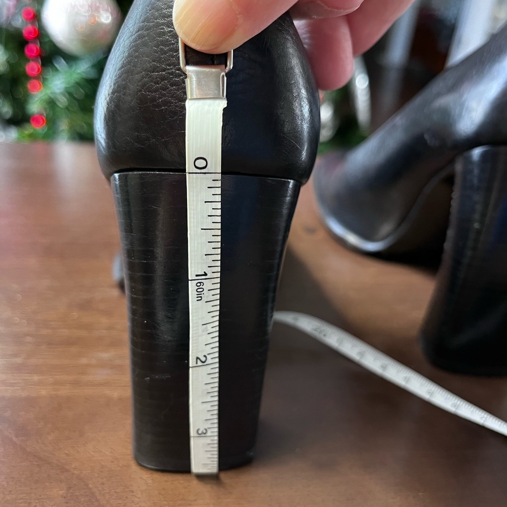 Gucci Black Square Toe Leather Heels 6 1/2 - Picture 10 of 11